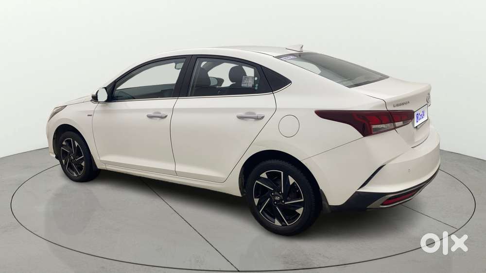 Hyundai Verna 1.5 Sx (o) Vtvt Ivt, 2020, Petrol