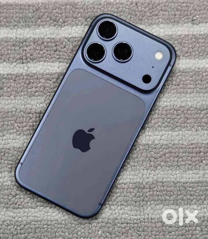 I phone 17 pro 512 Gb just 2 day's old physical sim