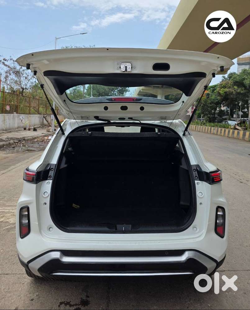 Maruti Suzuki Grand Vitara 1.5 Zeta Cng, 2024 (top Model) Pearl White