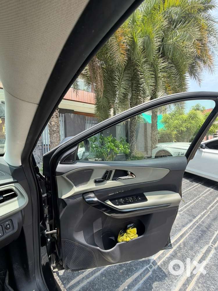Mahindra Xev 9e 2025 Electric Well Maintained