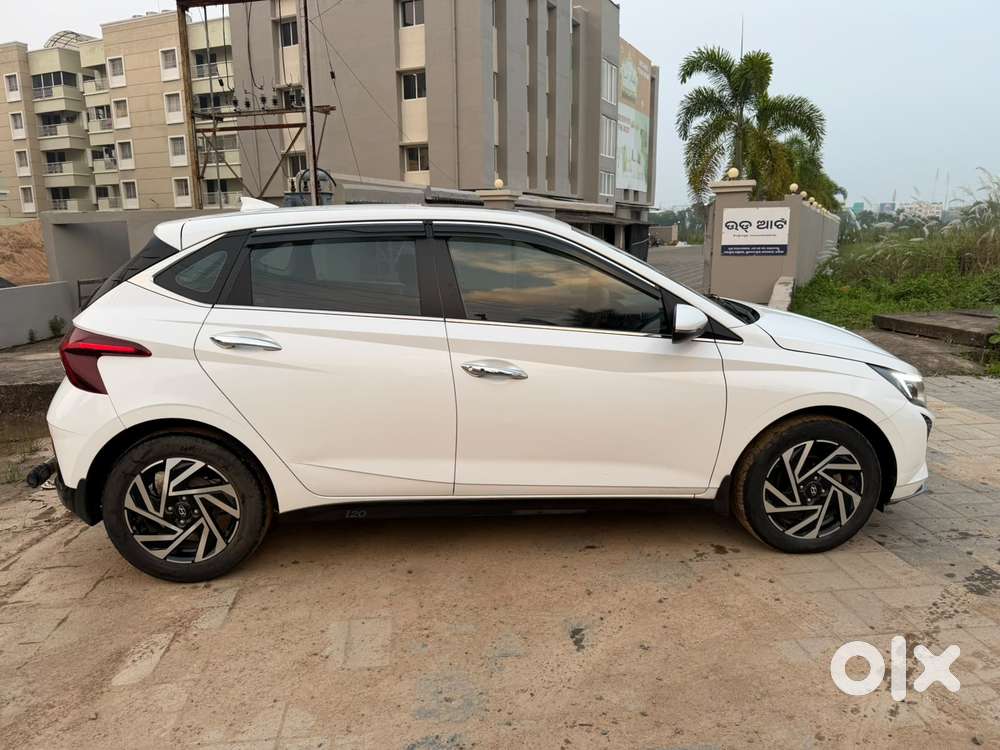 Hyundai I20 Petrol Asta Dual Tone, 2024, Petrol