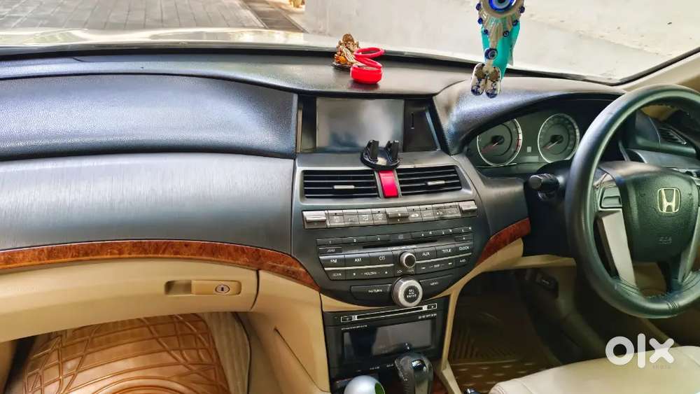 A Very Well Maintained Honda Accord2012 Petrol With New Tyres &battery