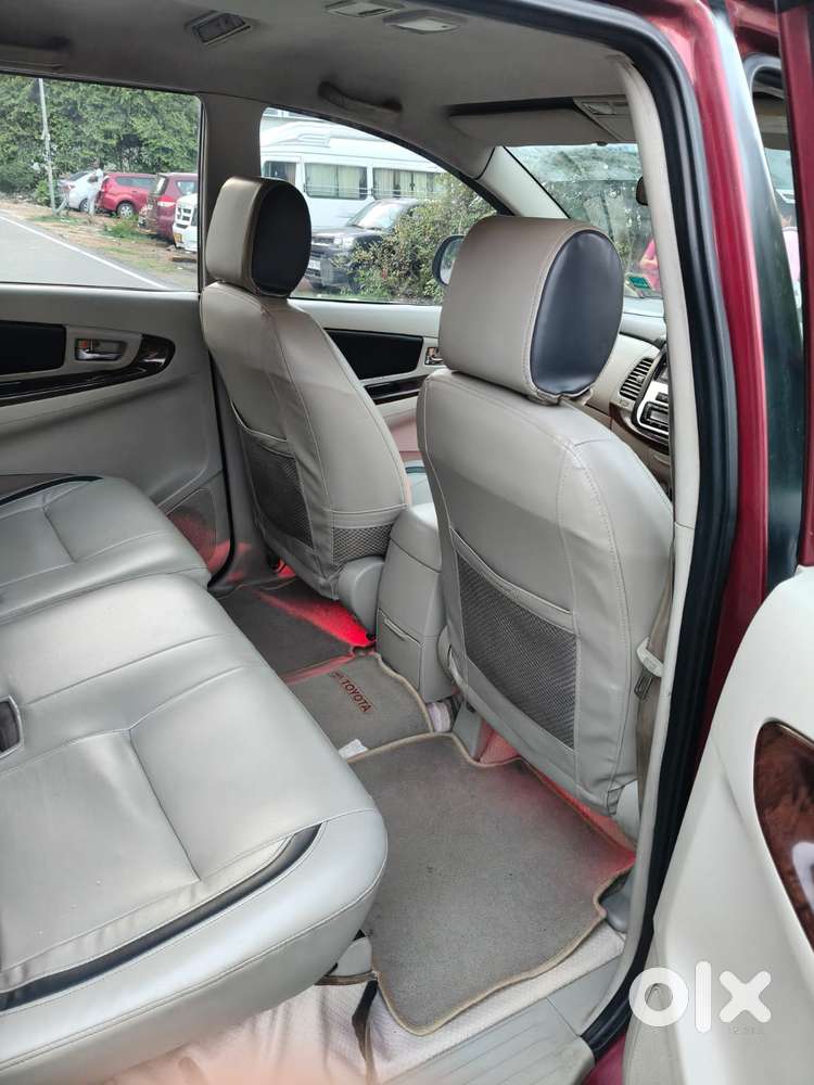Toyota Innova 2.5 V 7 Str, 2012, Diesel