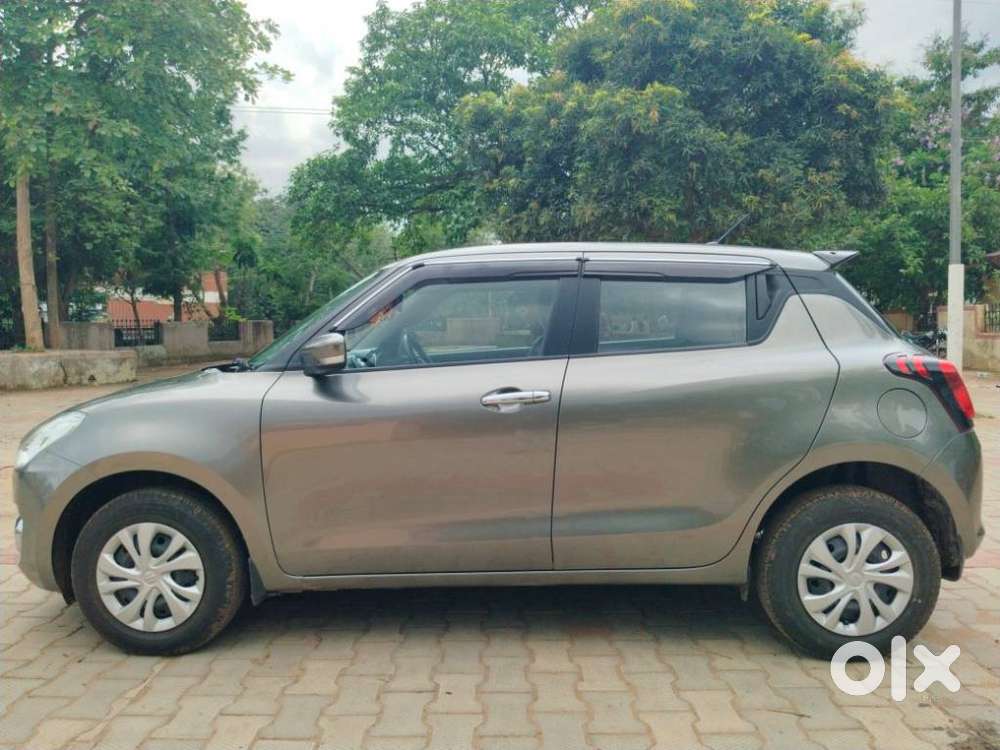 Maruti Suzuki Swift Vxi + Manual, 2023, Petrol