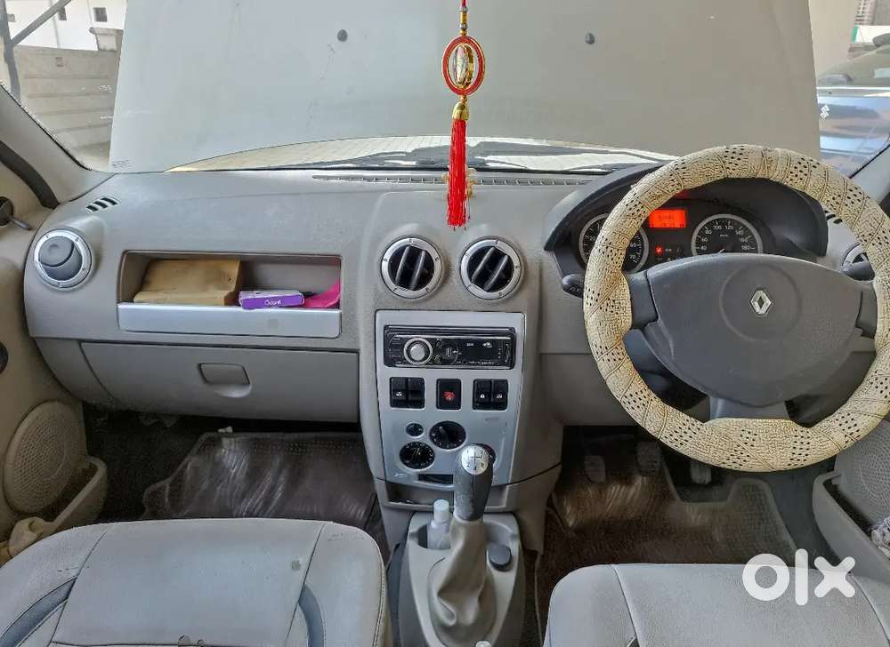Mahindra Logan Petrol 2009
