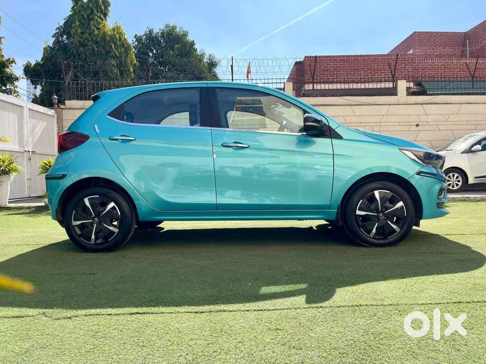 Tata Tiago 1.2 Revotron Xz (o), 2025, Petrol