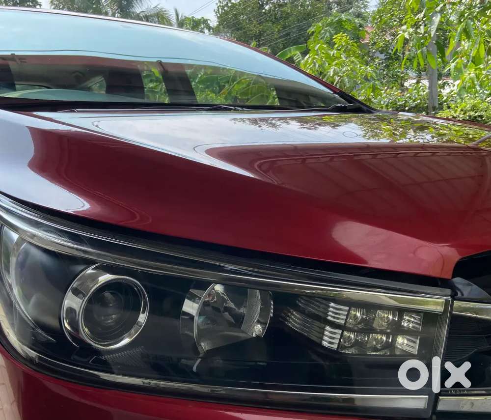 Toyata Crysta Touring Spot Automatic, Single Owner, Company Serviced