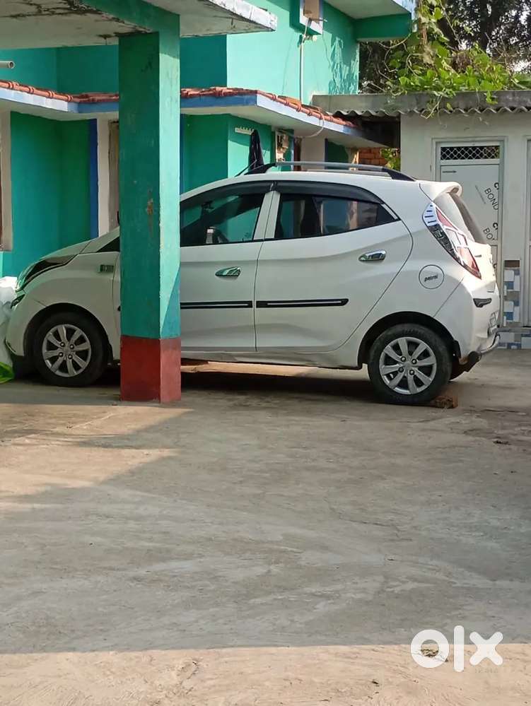 Hyundai Eon Magna 2012 पेट्रोल