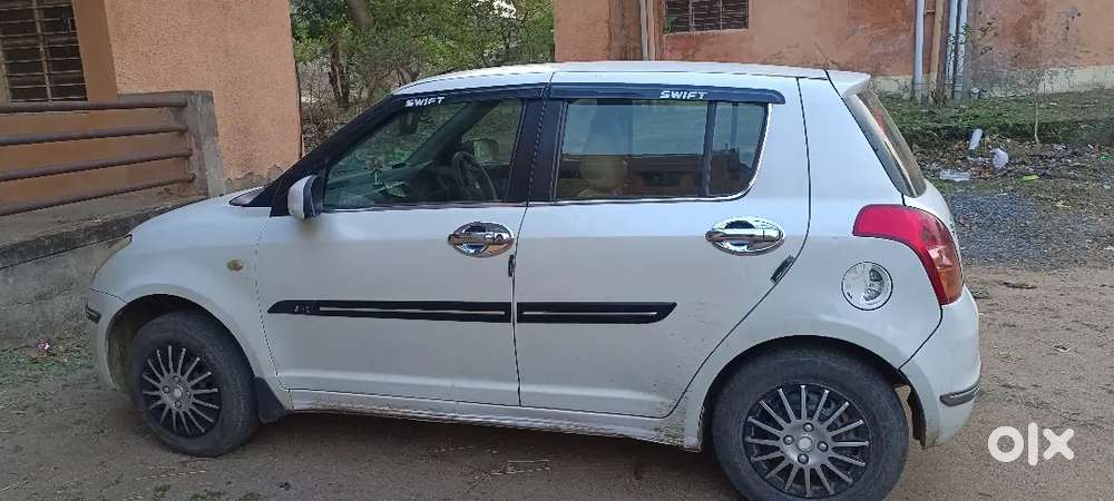 Maruti Suzuki Swift 2011