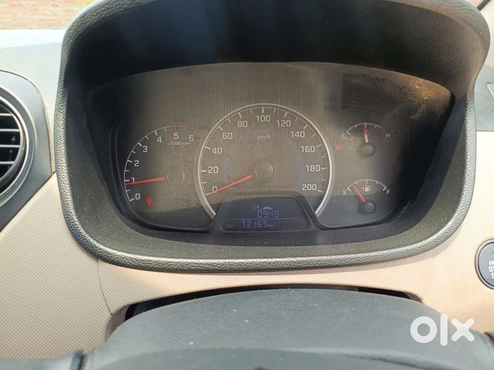 Grand I 10 Full Top Showroom Condition Car