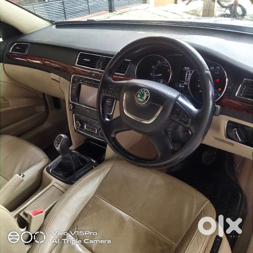 Skoda Superb, 2010, Petrol