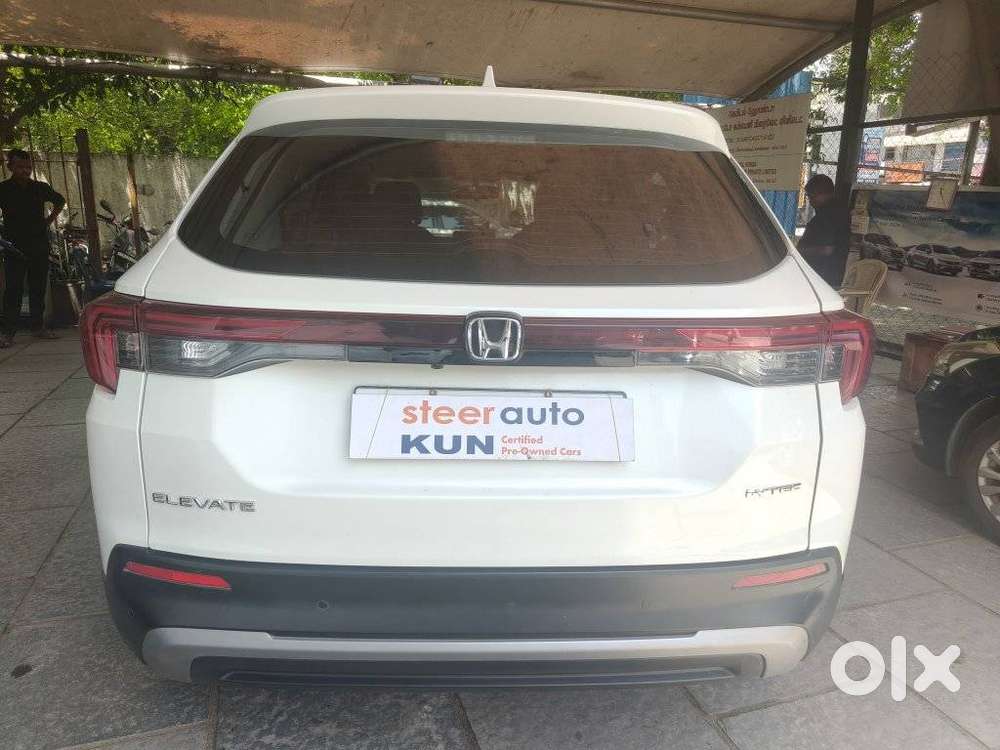 Honda Elevate V Mt, 2023, Petrol