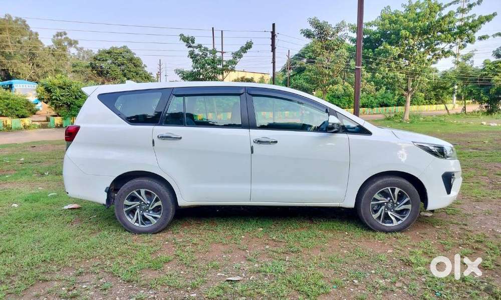Toyota Innova Crysta [2020-ongoing] 2.4 Gx 8 Str, 2022, Diesel
