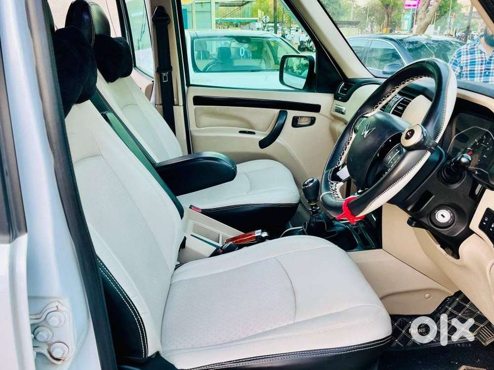 Mahindra Scorpio Classic 2.2 S 11 Mt 7 Str, 2024, Diesel