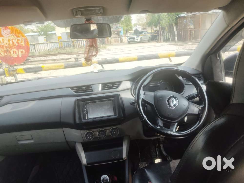 Renault Triber 1.0 Rxe, 2020, Petrol