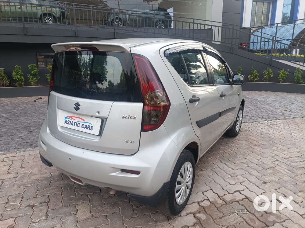 Maruti Suzuki Ritz Vxi, 2013, Petrol