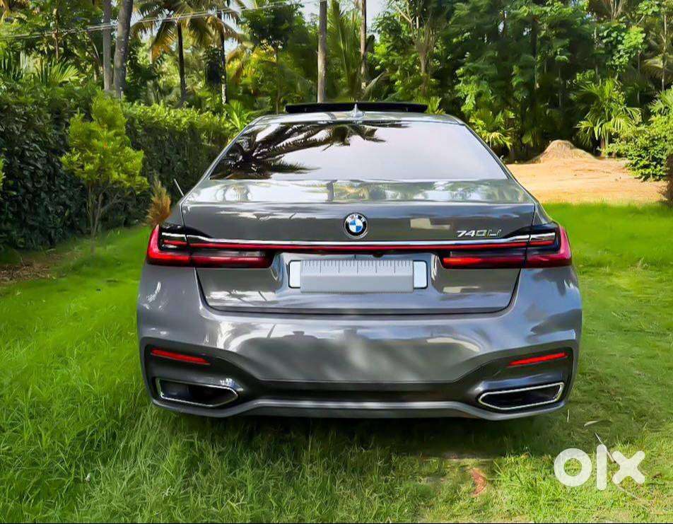 2022 Bmw 740li M Sport  Bernina Grey  Excellent Condition