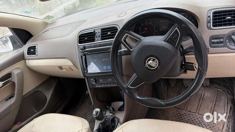 Skoda Rapid 2016 Petrol 60000 Km Driven