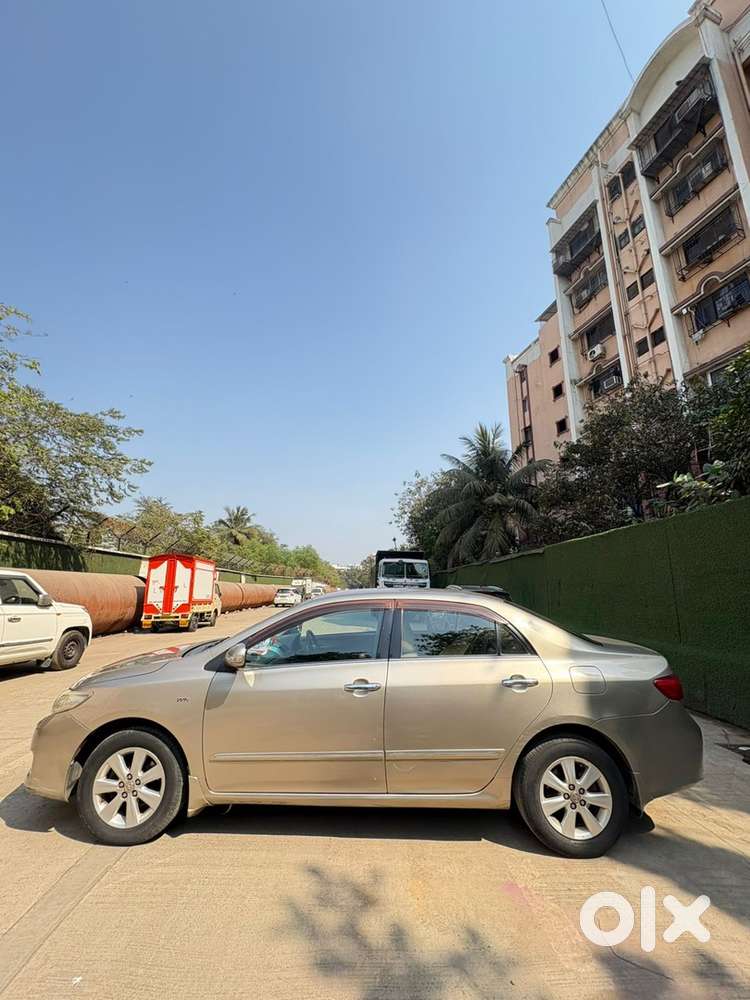 Toyota Corolla Altis 2010/2031