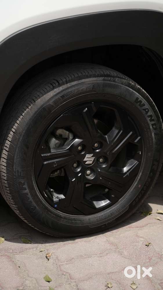 Maruti Suzuki Brezza 1.5 Zxi At Smart Hybrid, 2022, Petrol