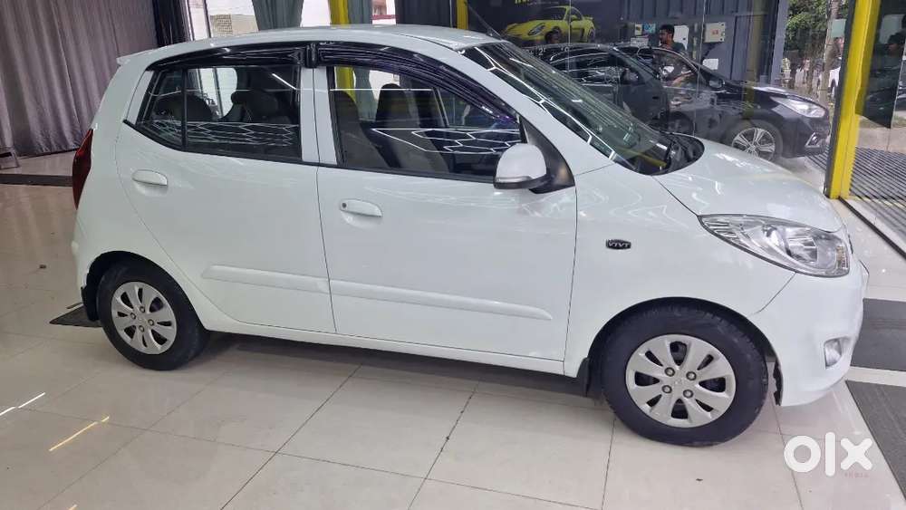 Hyundai I10 Sportz Petrol 2011