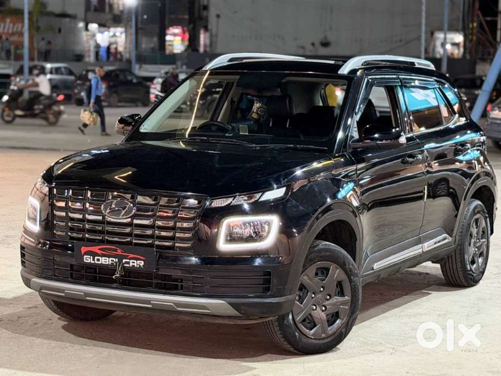 Hyundai Venue, 2023, Petrol