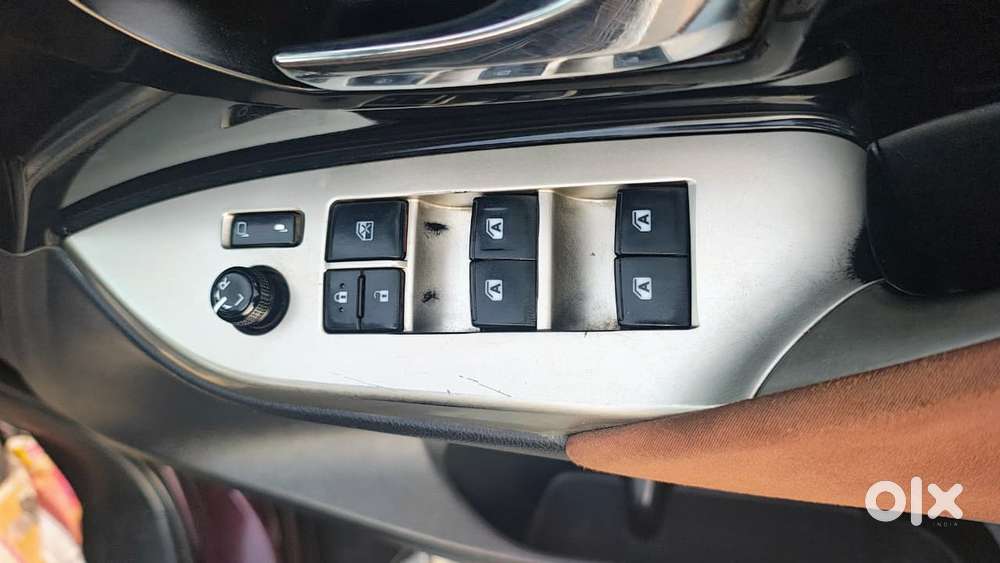 Toyota Innova Crysta 2.8z Automatic, 2017, Diesel