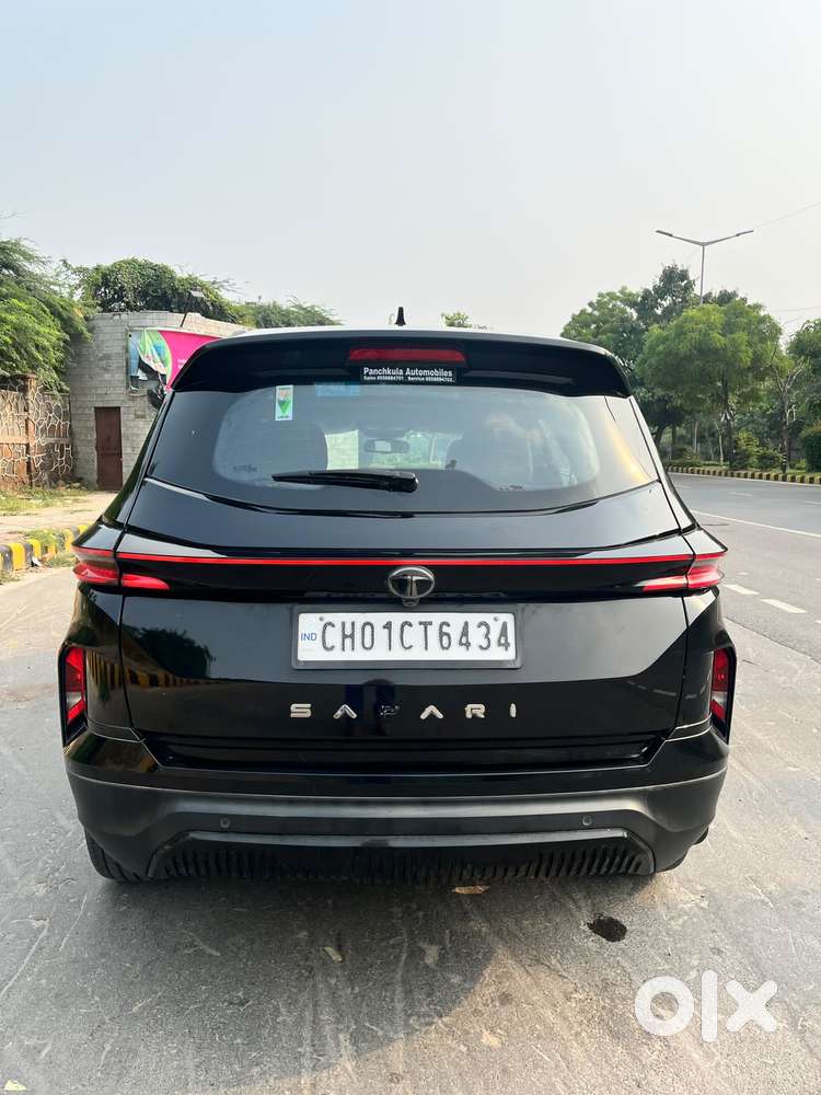 Tata Safari Accomplished Plus Dark Edition At, 2024, Diesel