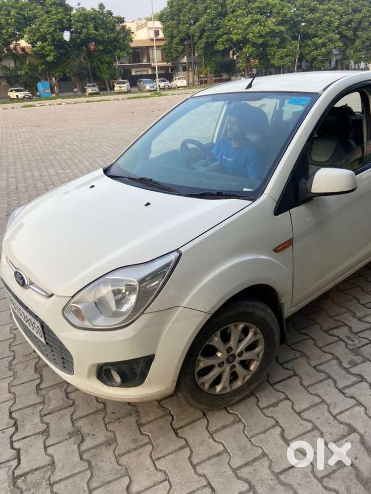 Ford Figo Petrol 2013