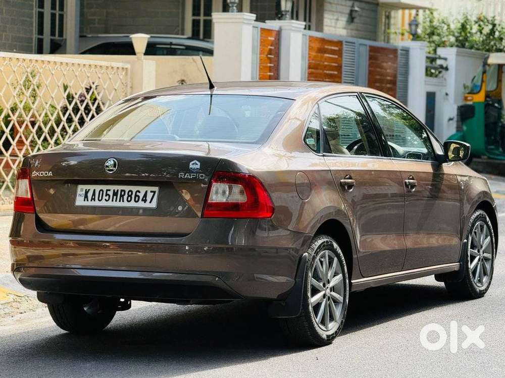 Skoda Rapid 1.5 TDI AT Elegance, 2015, Diesel