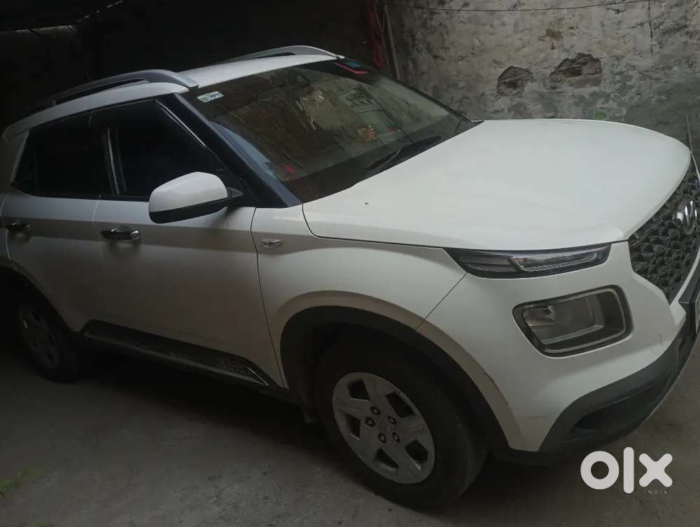 Hyundai Venue 2021 Petrol Good Condition