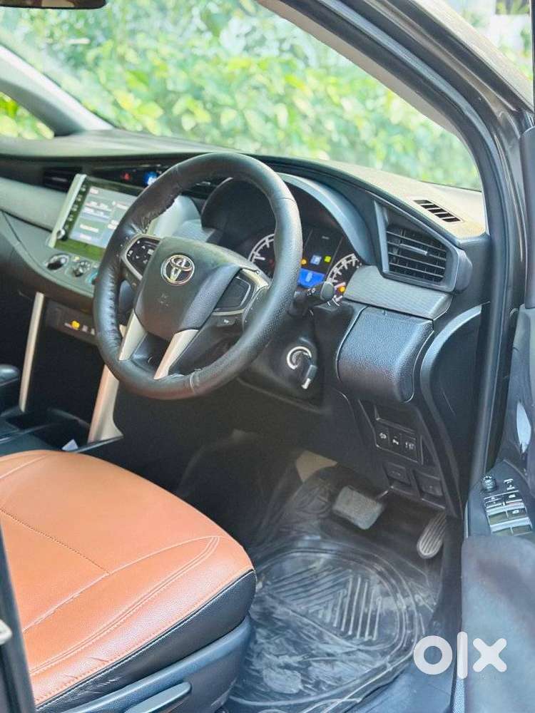 Toyota Innova Crysta 2.8 Gx At 7 Str, 2021