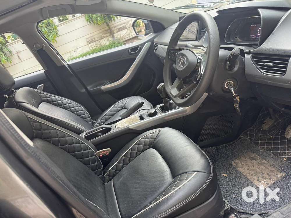 Tata Nexon 2023 Petrol 7700 Km Driven