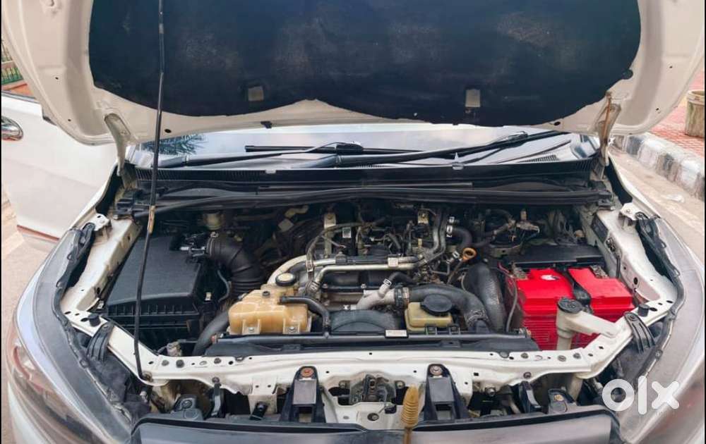 Toyota Innova Crysta 2.4 G Mt 8s, 2017, Diesel