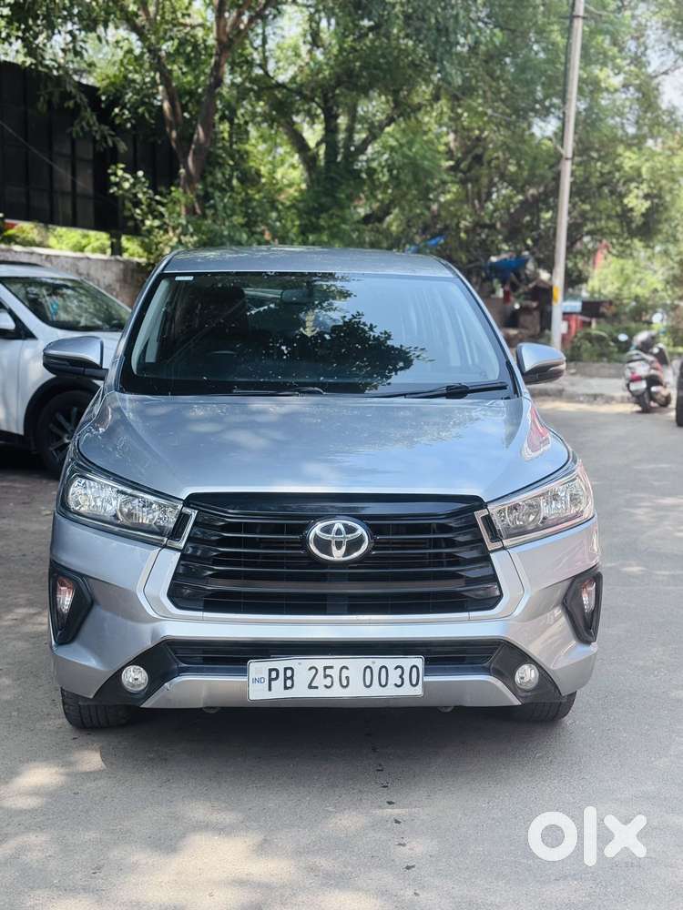 Toyota Innova Crysta 2.4 G Mt, 2022, Diesel