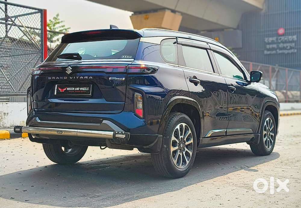 Maruti Suzuki Grand Vitara 1.5 Alpha Plus Intelligent Hybrid Ecvt, 2..