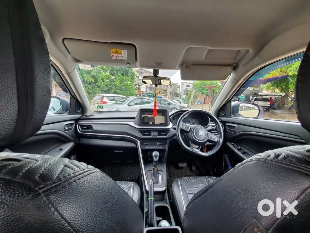 Maruti Suzuki Brezza 2023 Petrol 65000 Km Driven