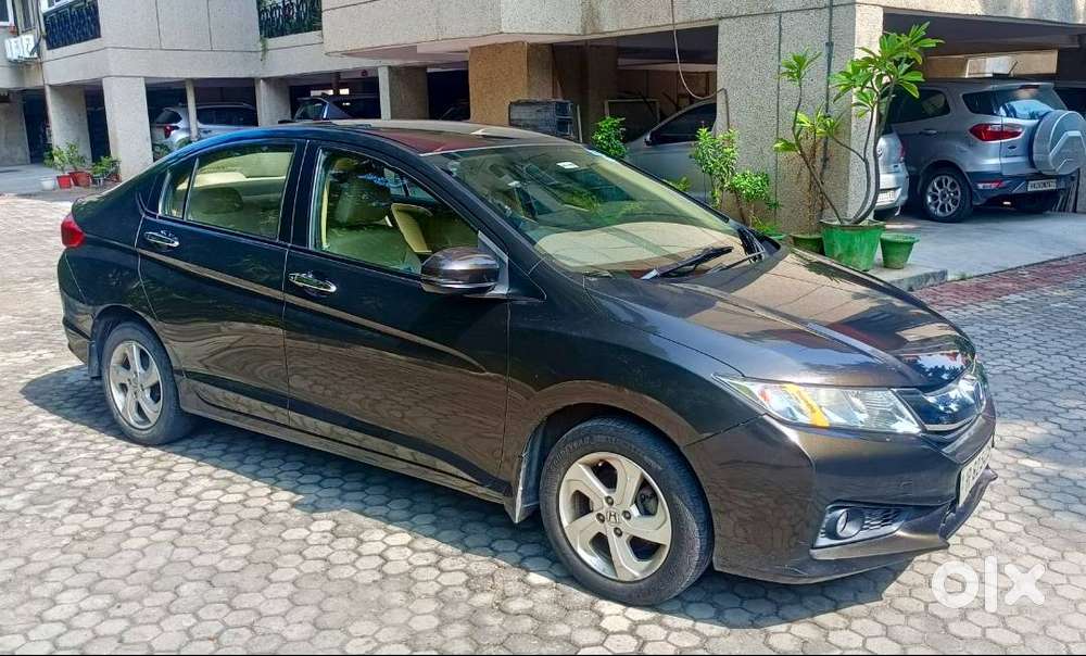 Army Officer Owned Honda City Petrol 2017