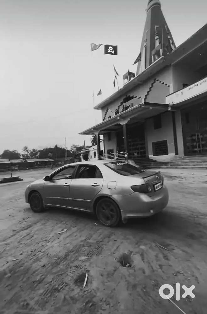Toyota Corolla Altis 2011 Petrol Well Maintained