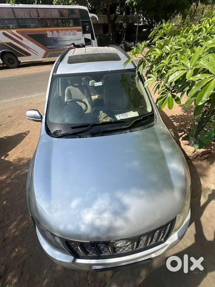 Mahindra Xuv500 2016 Diesel 126800 Km Driven