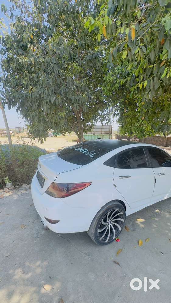 Hyundai Fluidic Verna 2013