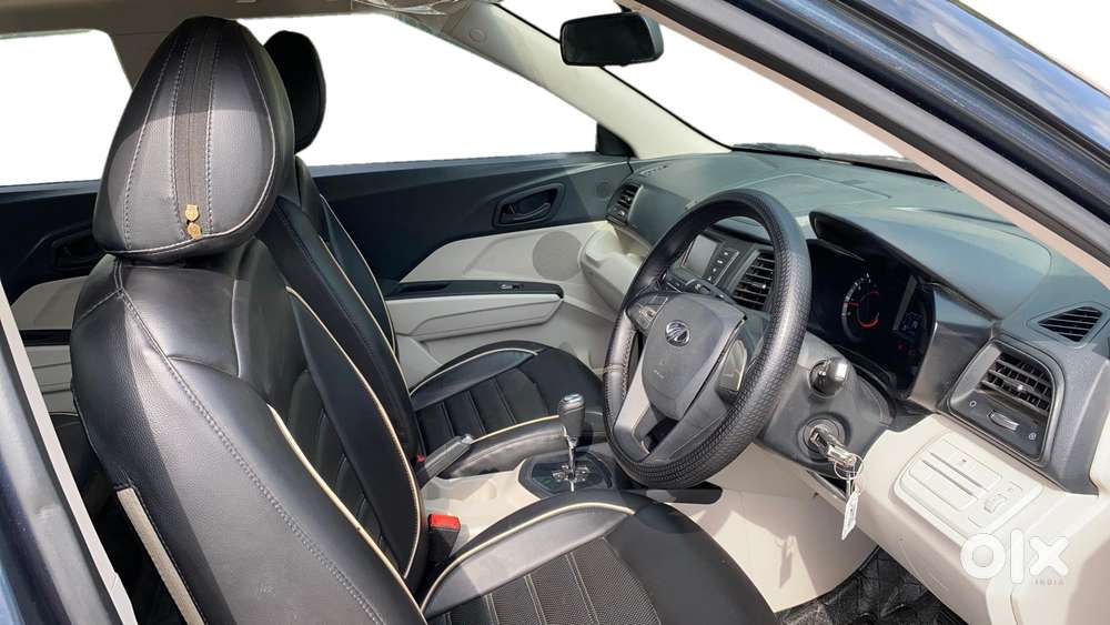 Mahindra Xuv300 1.2 W6 Amt Petrol, 2021, Petrol