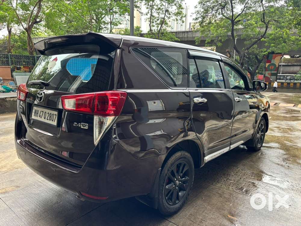 Toyota Innova Crysta 2016