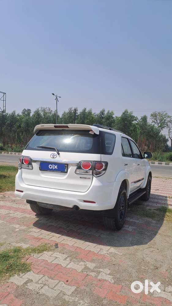 Toyota Fortuner 2011-2016 2.5 4x2 Mt Trd Sportivo, 2015, Diesel