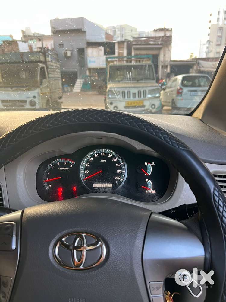 Toyota Innova 2.5 V 7 Str, 2014, Diesel