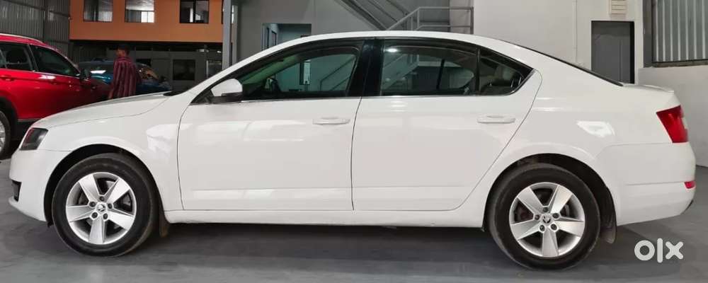 Skoda Octavia Ambition Plus 1.8 Tsi At, 2017, Petrol