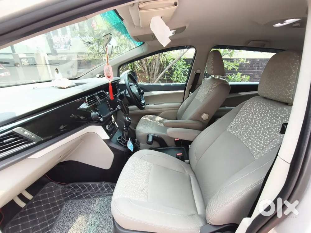 Mahindra Marazzo 2022 Diesel 34000 Km Driven