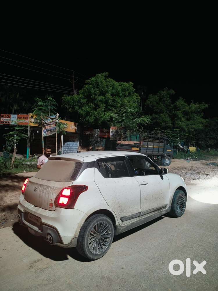 Maruti Suzuki Swift 2023 Petrol Well Maintained