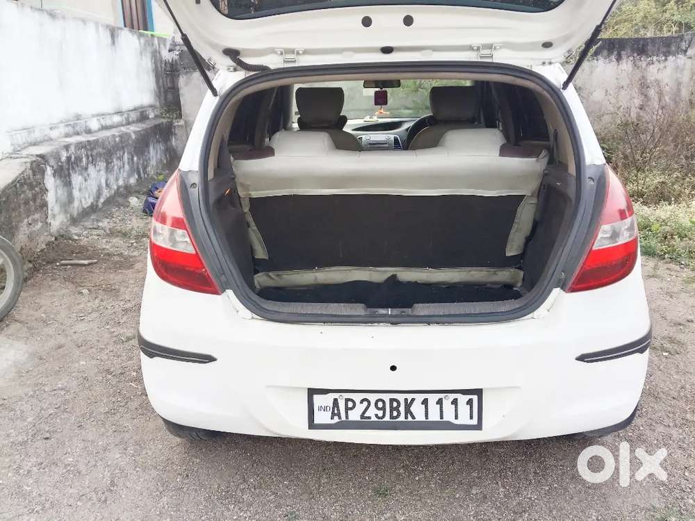 Hyundai New I20 2010 Diesel 120000 Km Driven