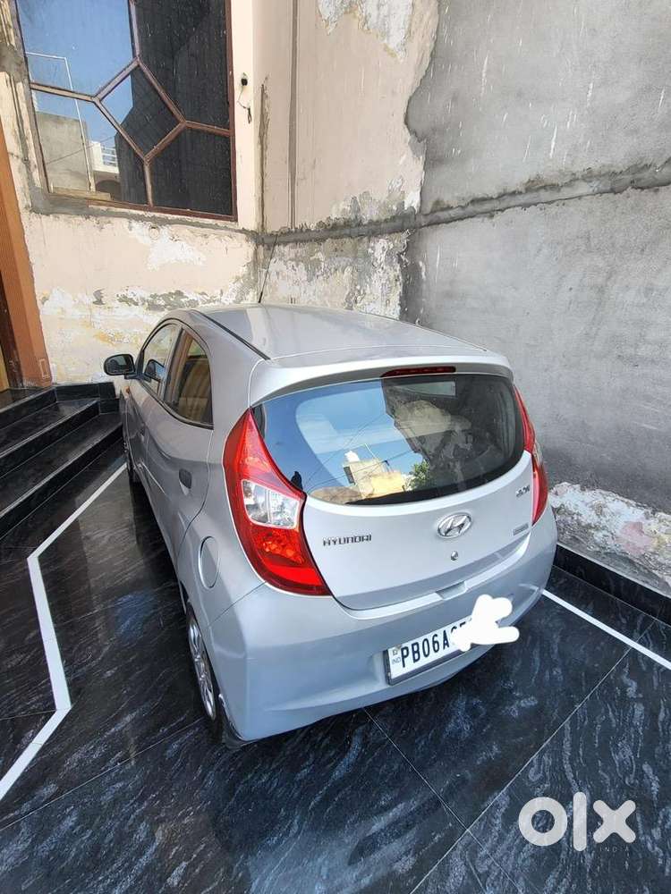 Hyundai Eon 2016 Petrol 72000 Km Driven